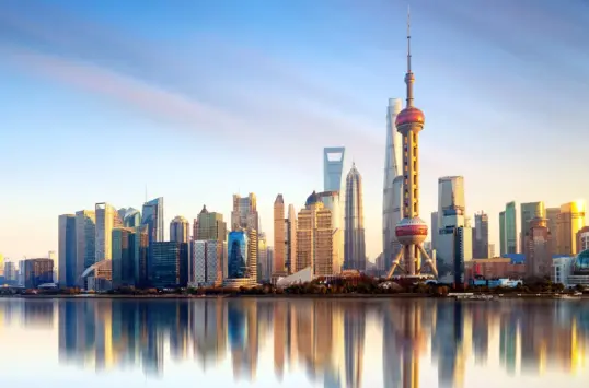 魔都娱乐地图大更新：国潮蹦迪现场、海派沉浸式剧场与上海灯光秀