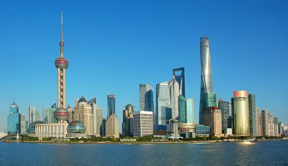 魔都娱乐地图大更新：国潮蹦迪现场、海派沉浸式剧场与上海天台酒