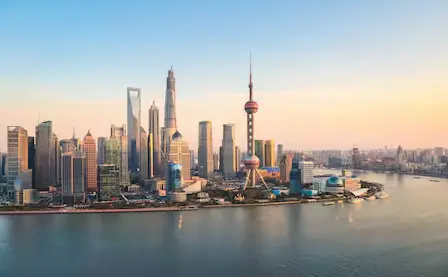 魔都娱乐地图大更新：国潮蹦迪现场、海派沉浸式剧场与上海天台酒